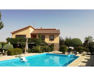 Piscina de Casa o xalet de lloguer en Santa María la Real de Nieva amb Jardí privat i Piscina