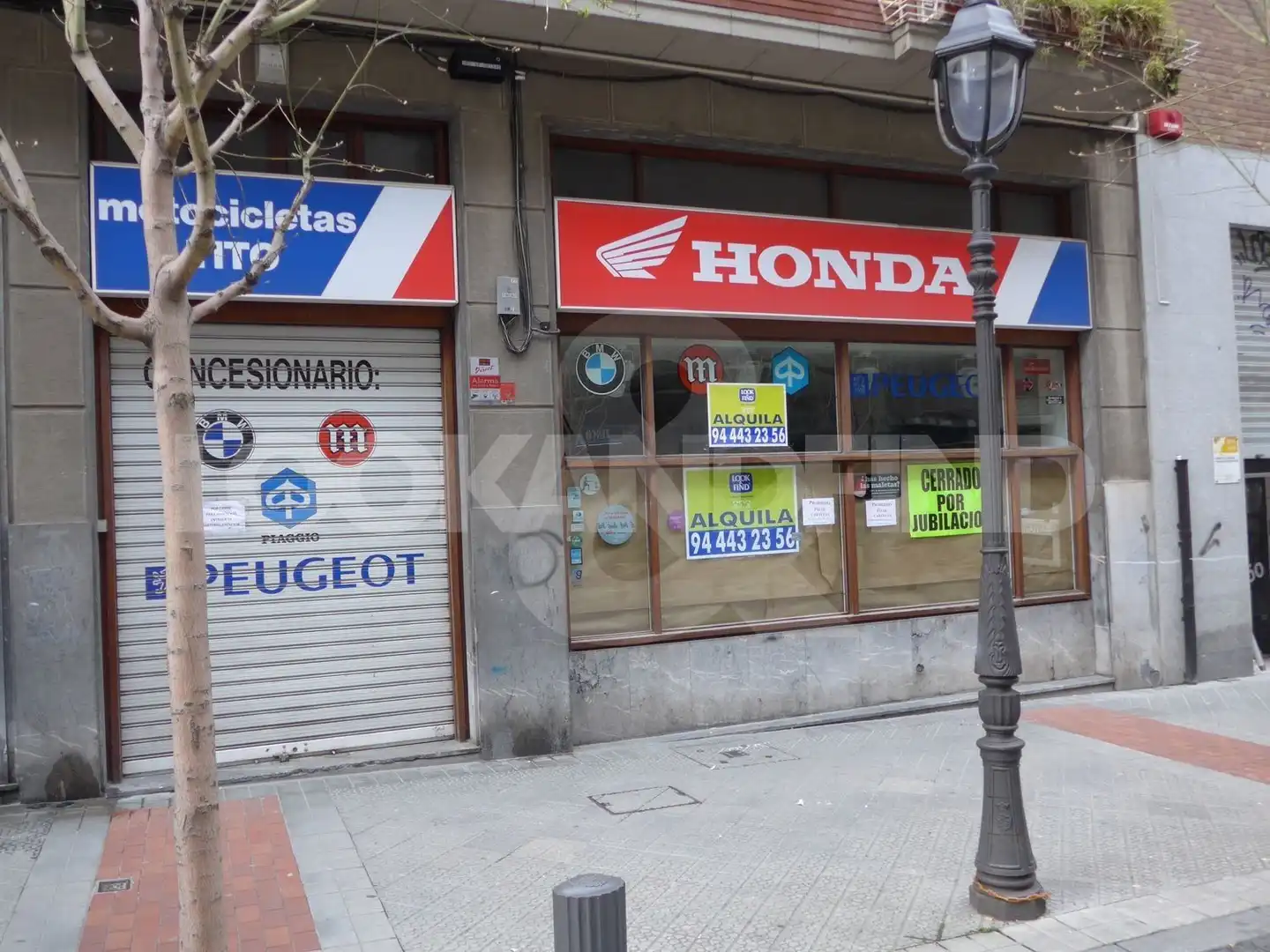Local comercial en venda a Calle GREGORIO DE LA REVILLA, imagen 2
