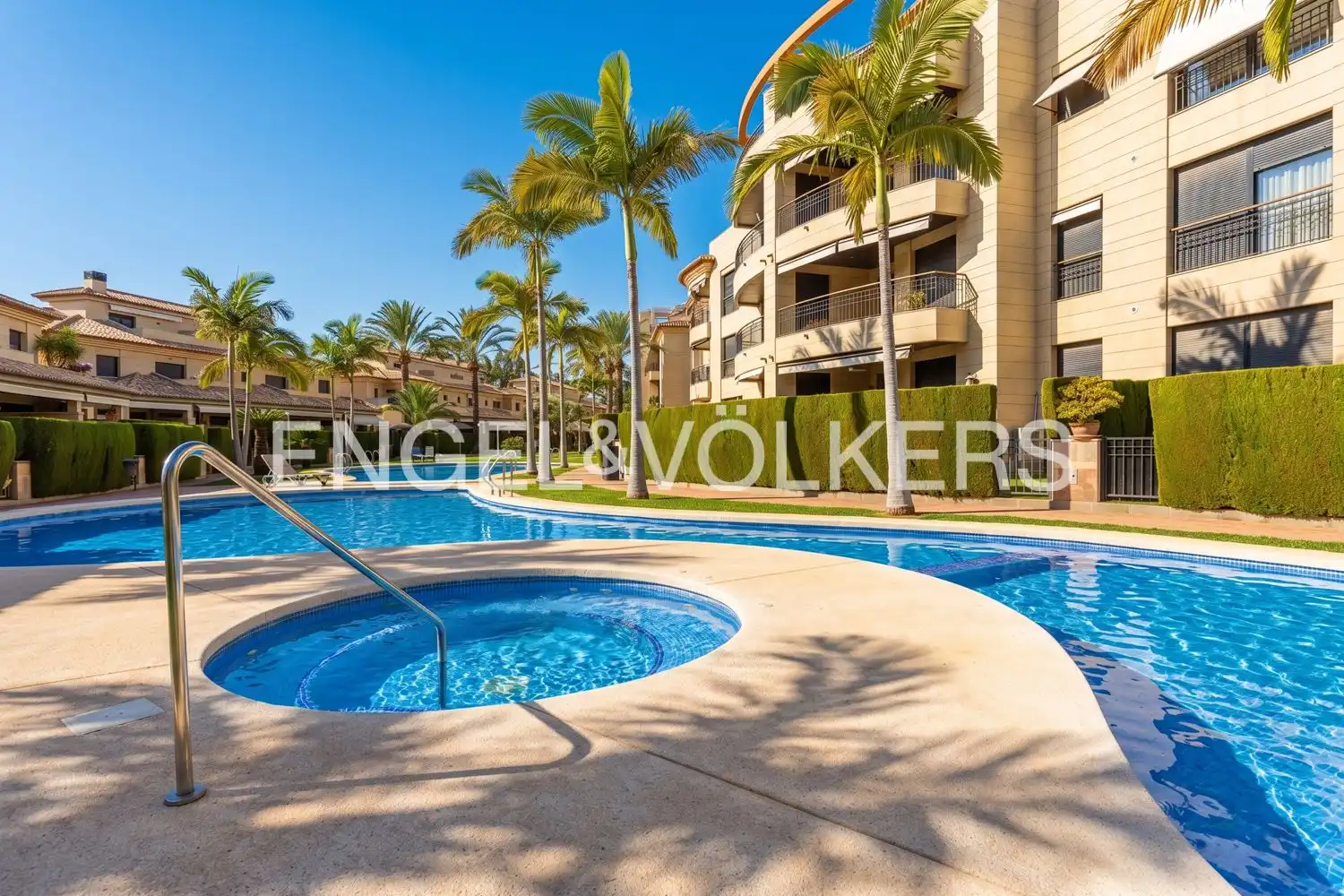 Vista exterior de Piso de alquiler en Jávea / Xàbia con Aire acondicionado, Calefacción y Jardín privado