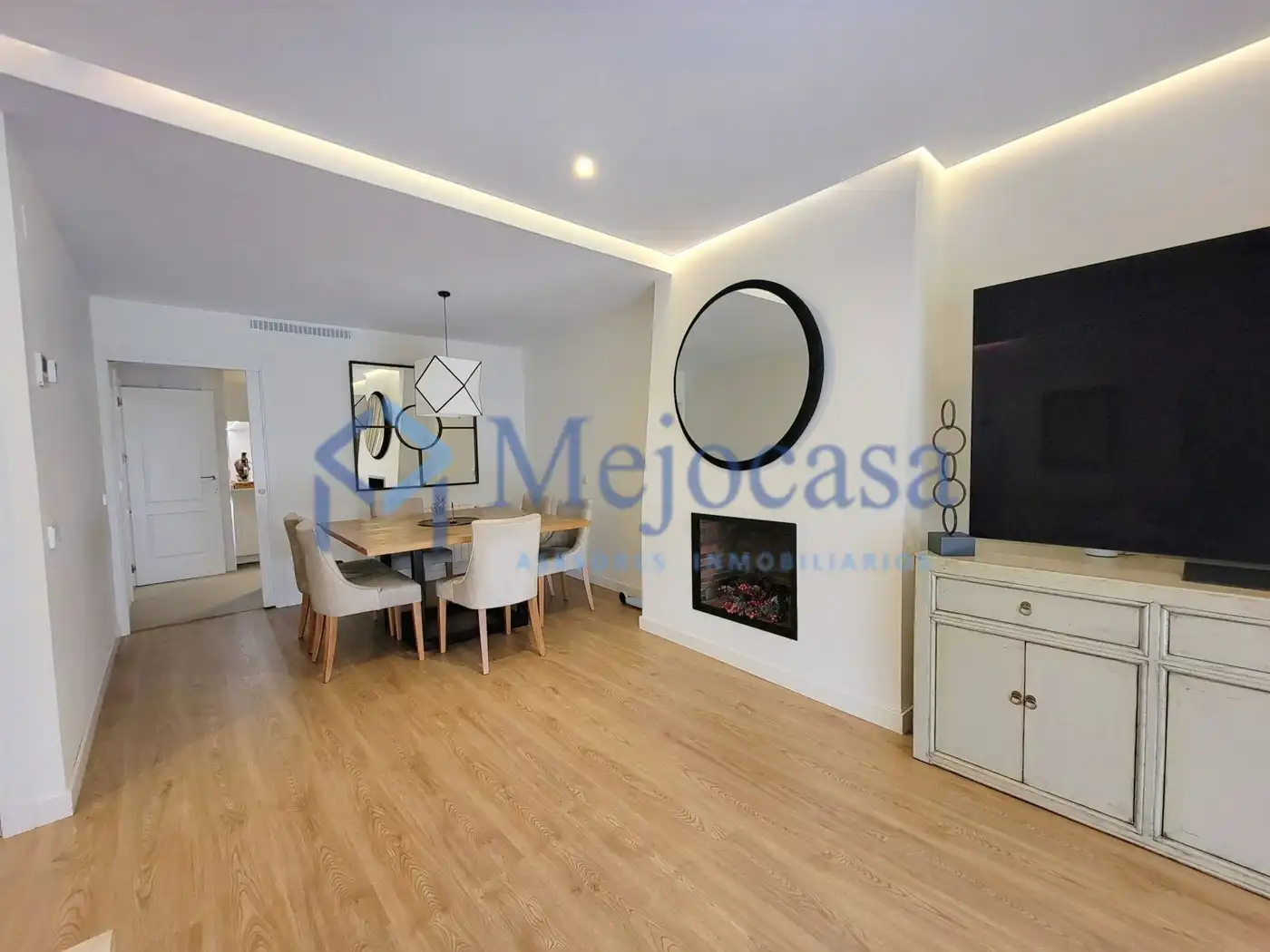 Menjador de Casa adosada en venda en  Madrid Capital amb Aire condicionat, Calefacció i Jardí privat