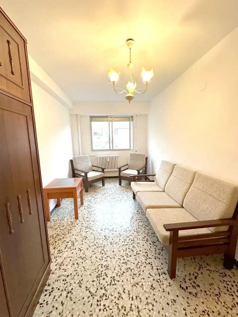 Sala de estar de Piso de alquiler en Zaragoza con Calefacción, Amueblado y Horno