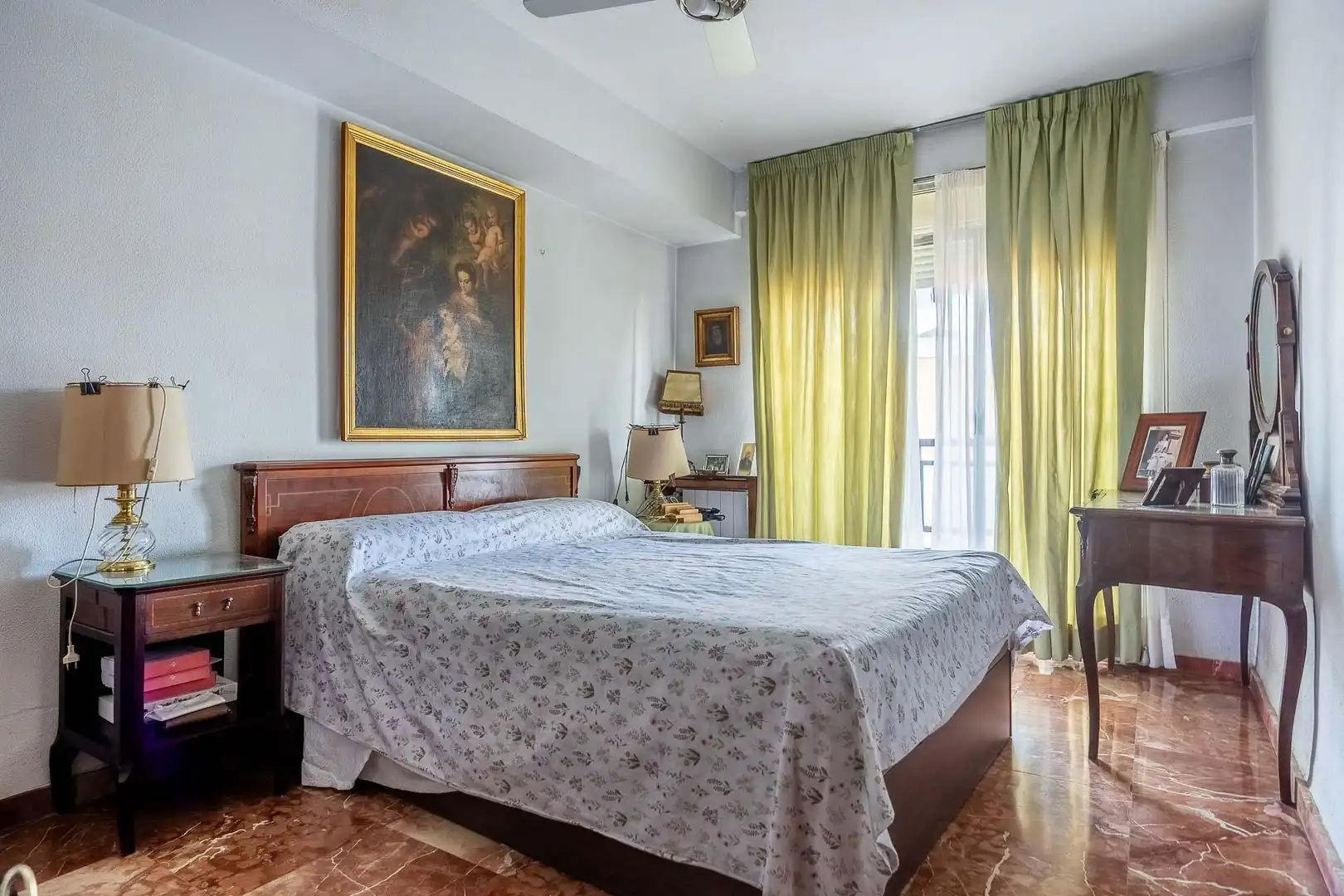Bedroom of Flat for sale in Sevilla  with Air Conditioner, Terrace and Storage room