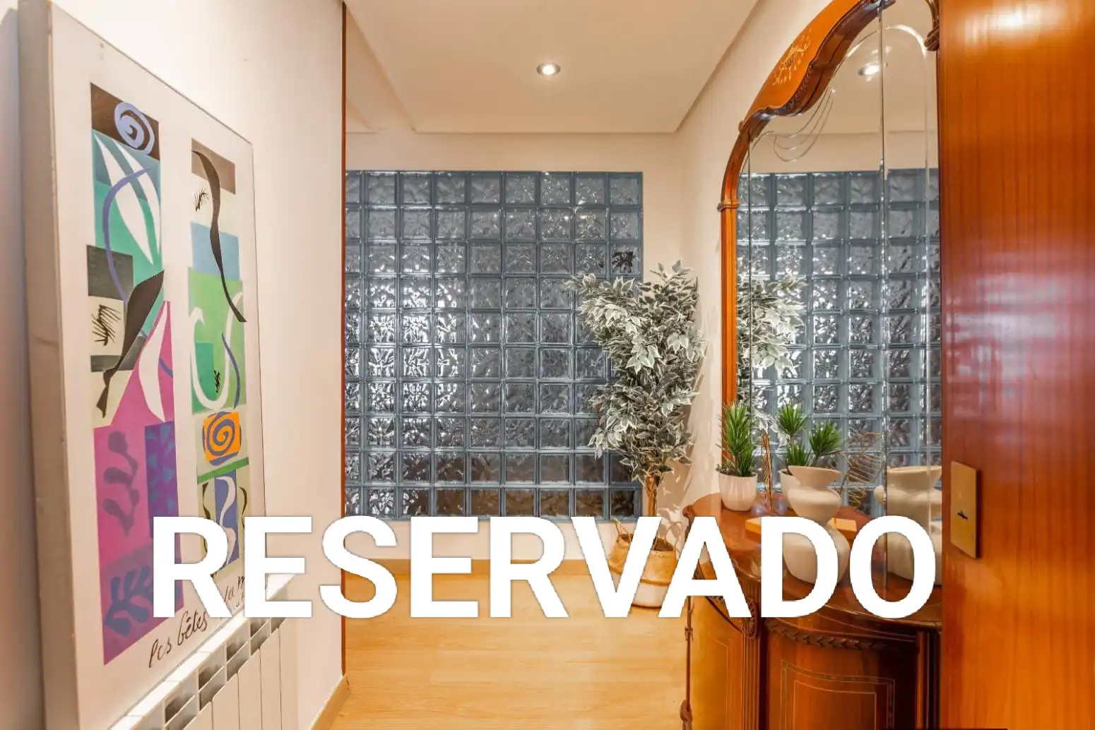 Wohnung zum Verkauf in Burlada / Burlata mit Heizung, Parkett und Möbliert