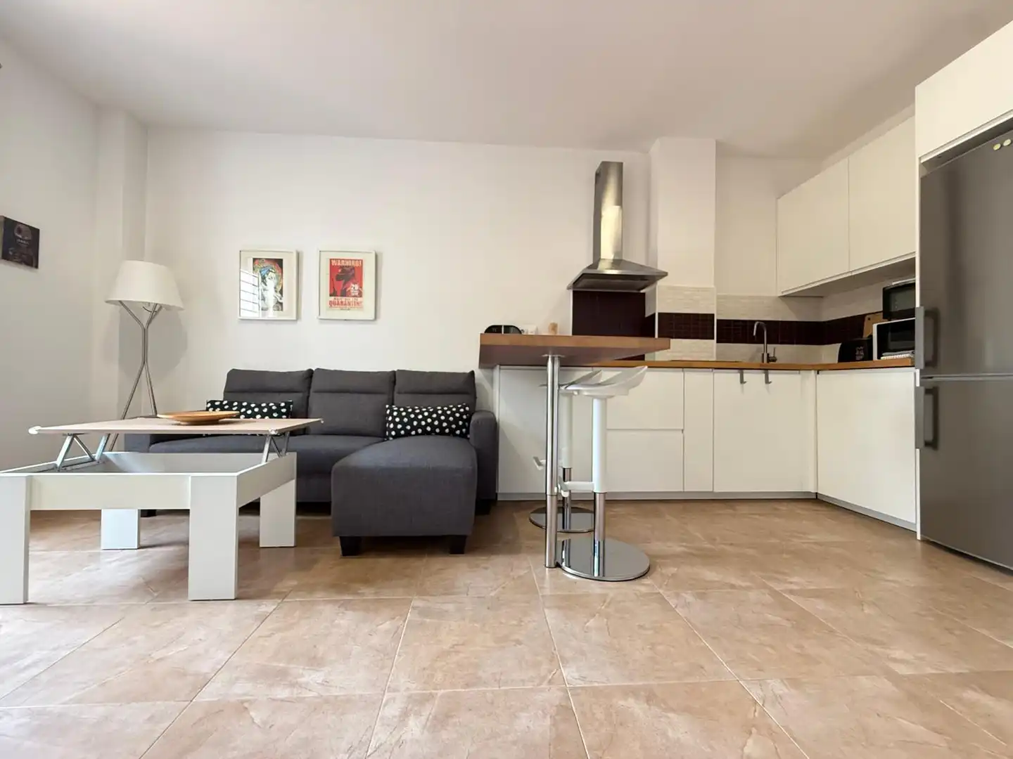 Sala d'estar de Apartament de lloguer en Mairena del Aljarafe amb Calefacció, Moblat i Rentadora