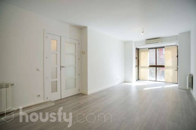 Piso en Venta en Cl. Majuelo, . en Acacias