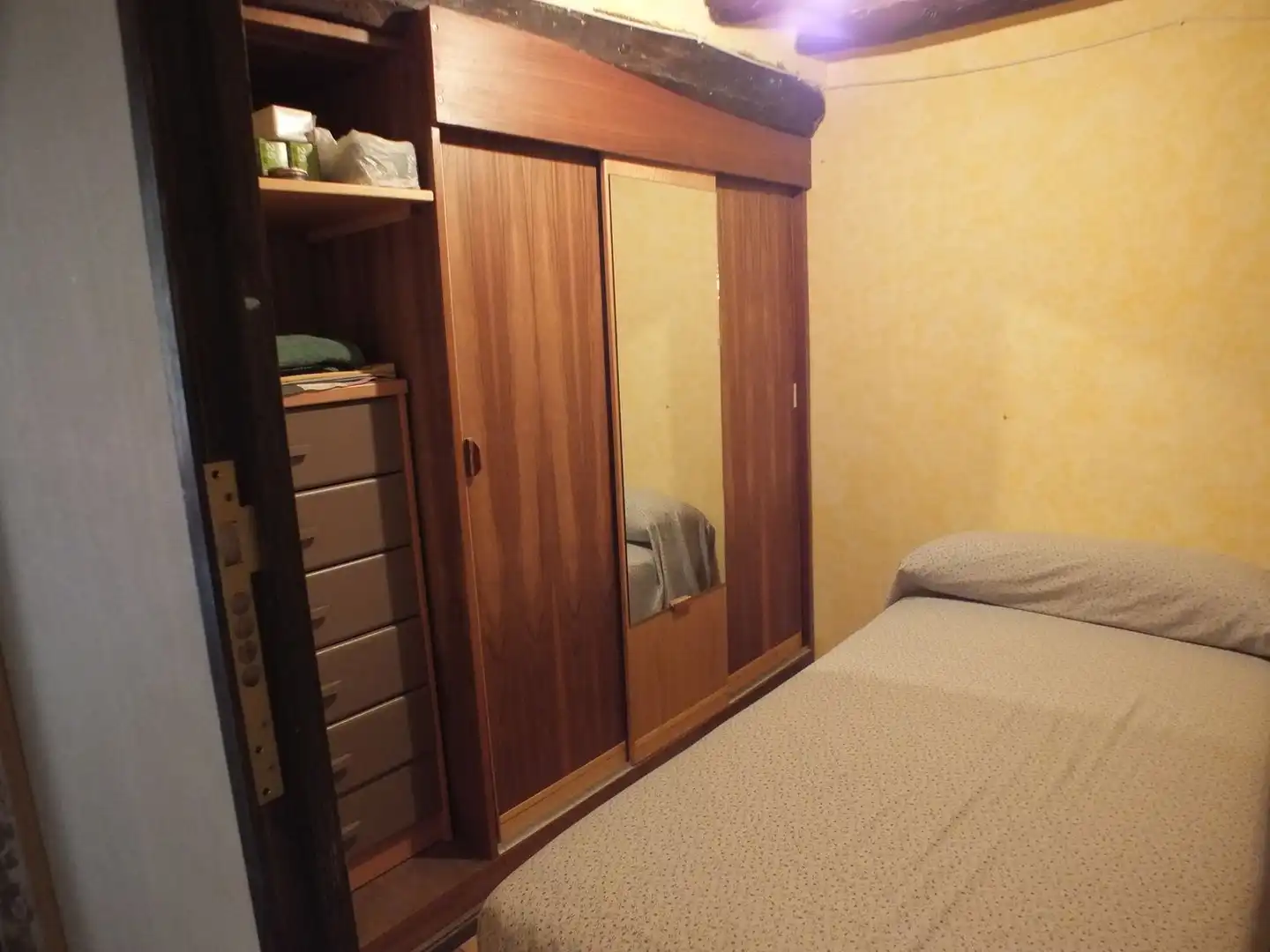 Schlafzimmer von Geschaftsraum zum Verkauf in Alquézar