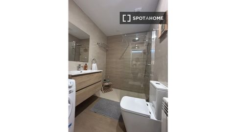 Photo 5 of Room in Goya, Madrid Capital