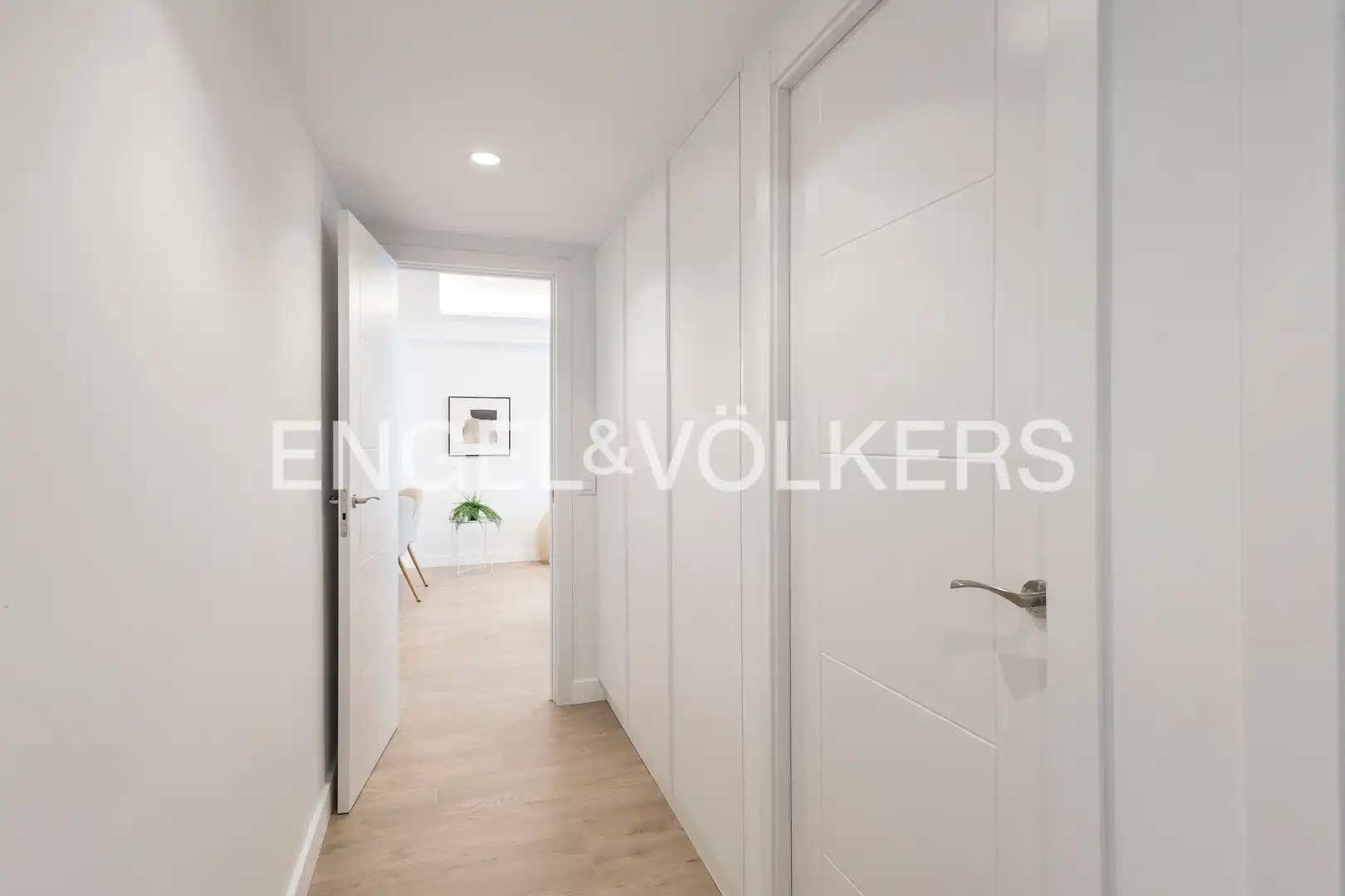 Flat for sale in Madrid  with Air Conditioner, Heating and Terrace