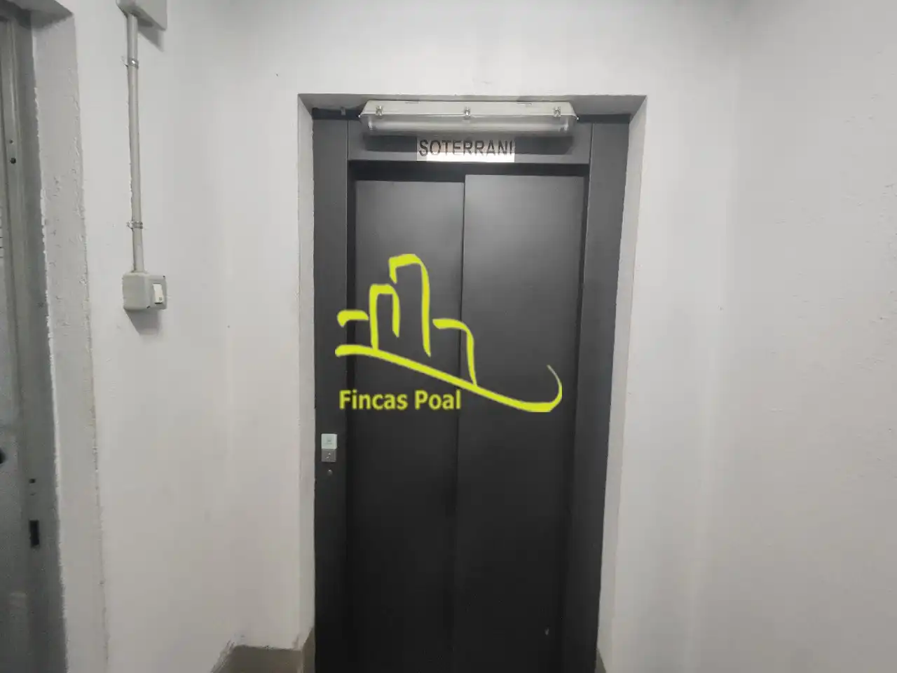 Garaje en venta en Carrer de Girona, 61, Sagnier - Plaça de Catalunya