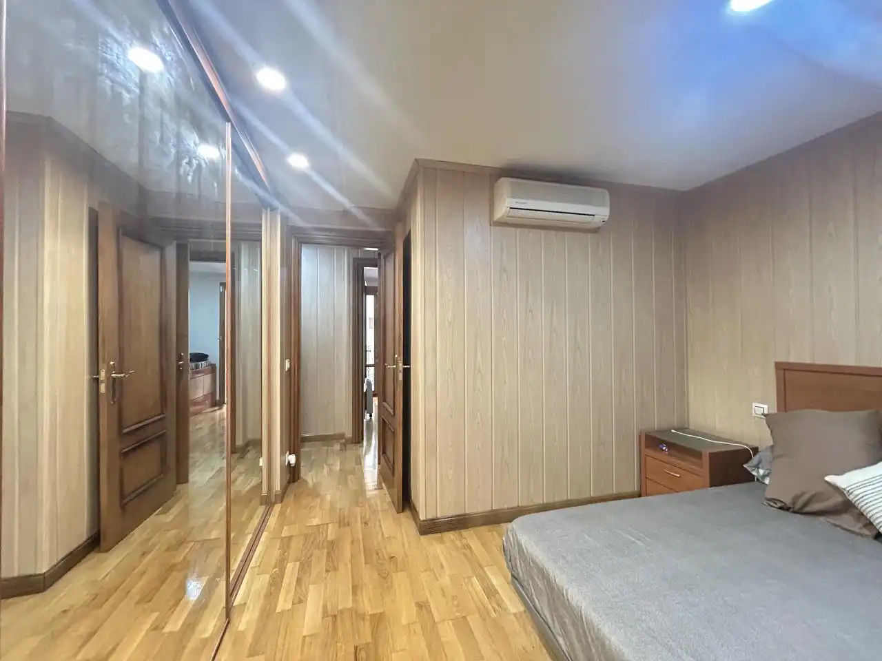 Bedroom of Flat for sale in Valtierra  with Air Conditioner, Parquet flooring and Storage room