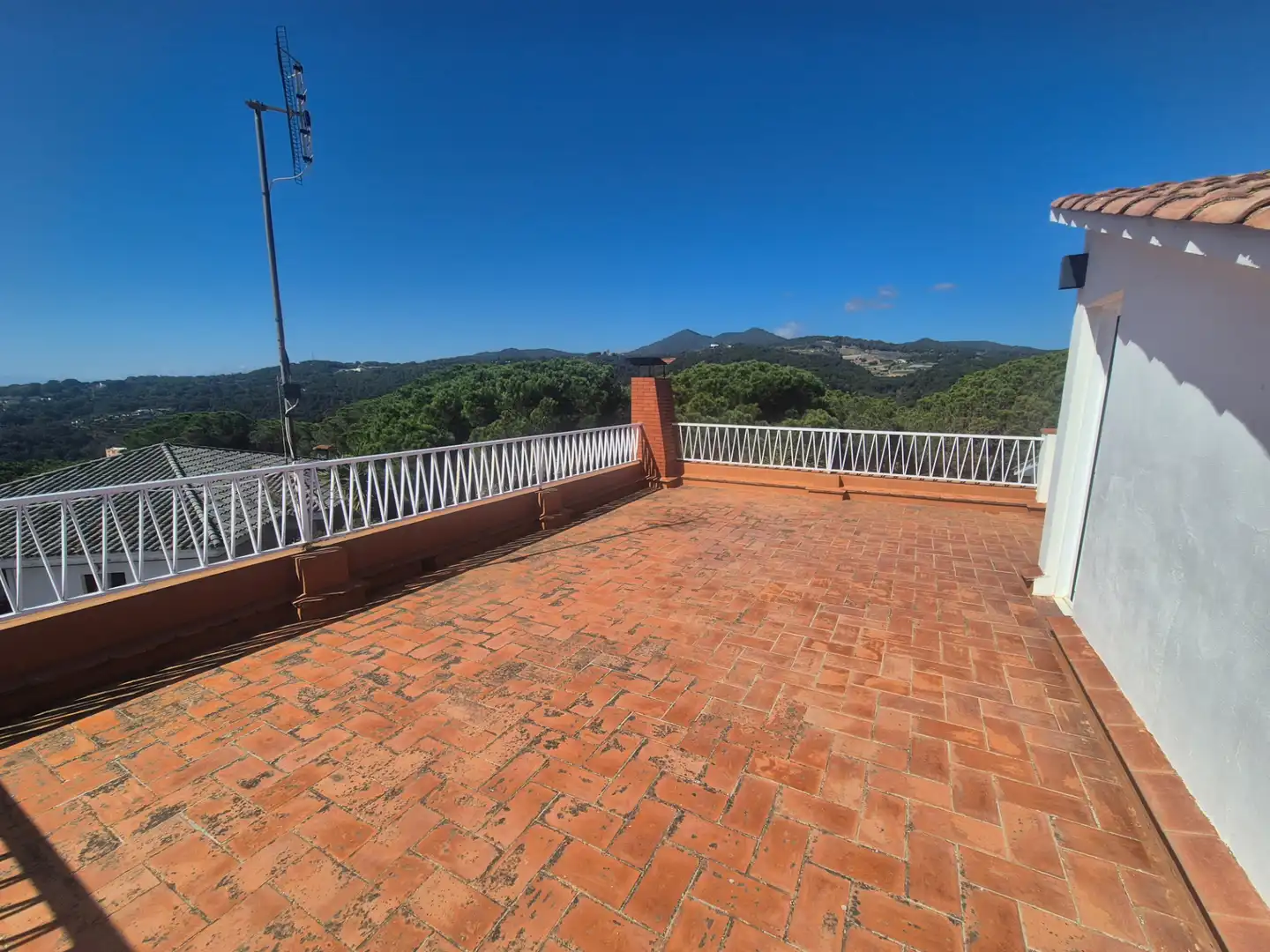 Casa con terraza en venta en Carrer Llorenç Trias 13, imagen 50