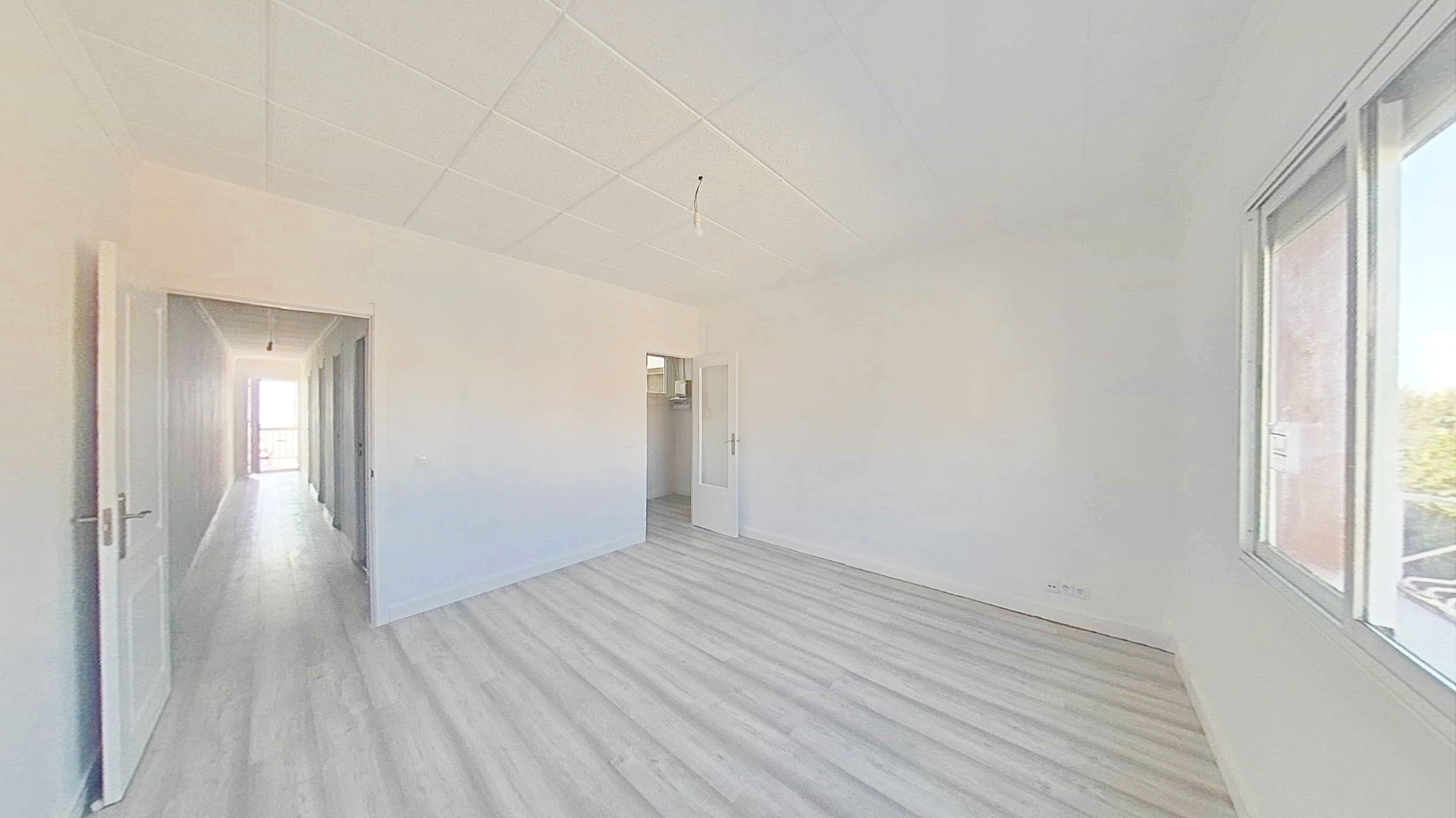Habitación de Piso en venta en Sabadell con Calefacción, Terraza y Horno