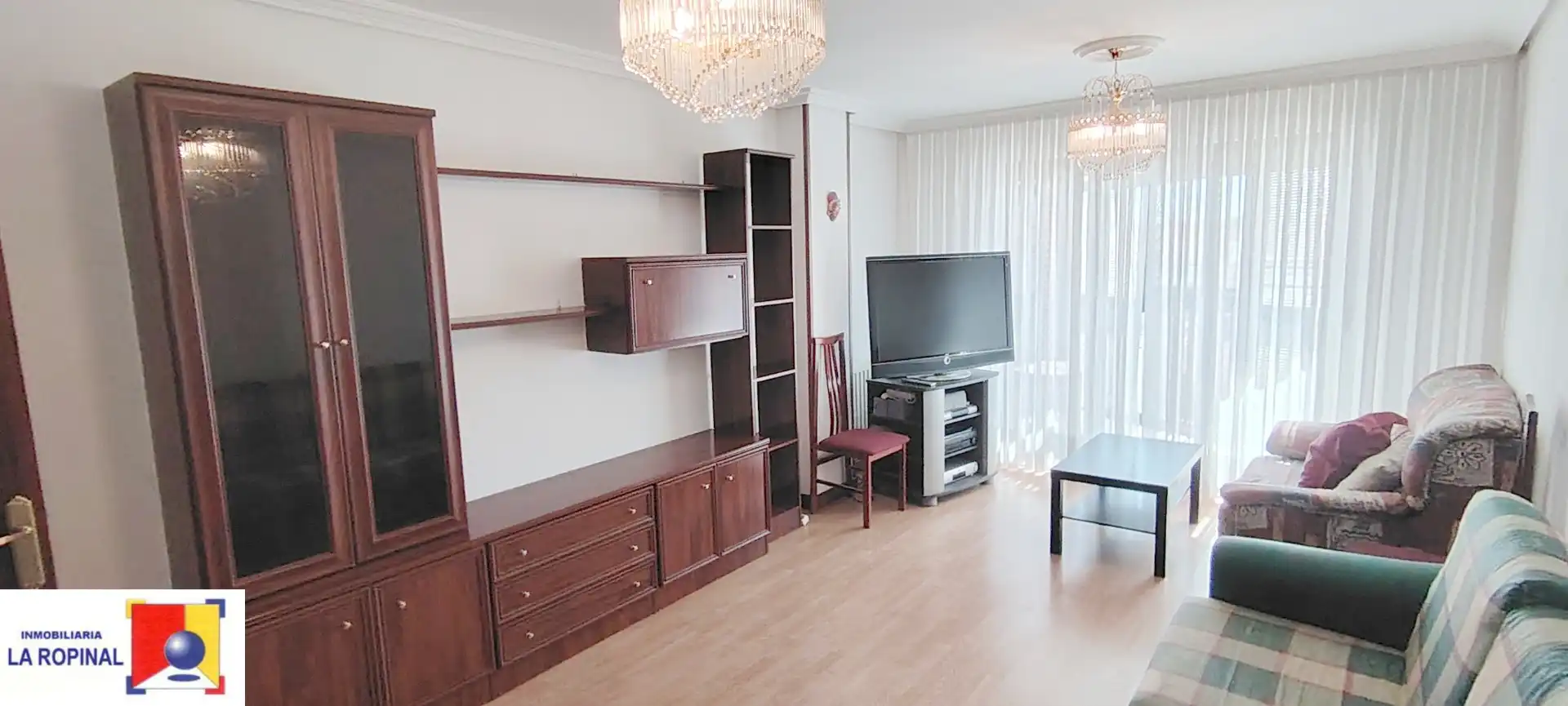 Living room of Flat for sale in Villares de la Reina  with Heating, Parquet flooring and Terrace