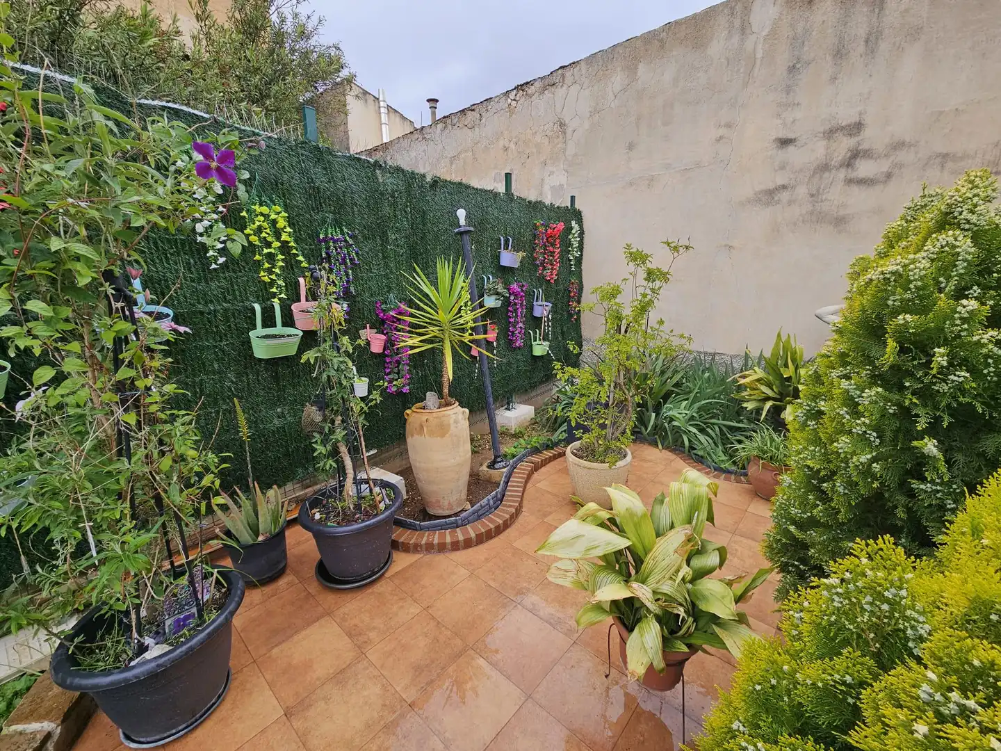Casa adosada en venta en El Pinós / Pinoso