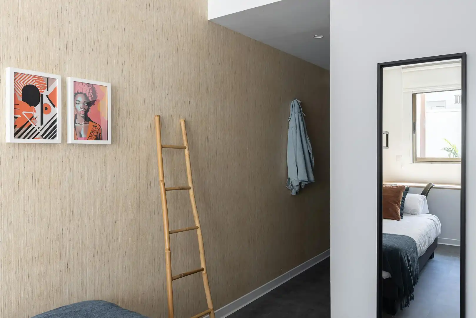 Flat for rent in Valencia  with Air Conditioner