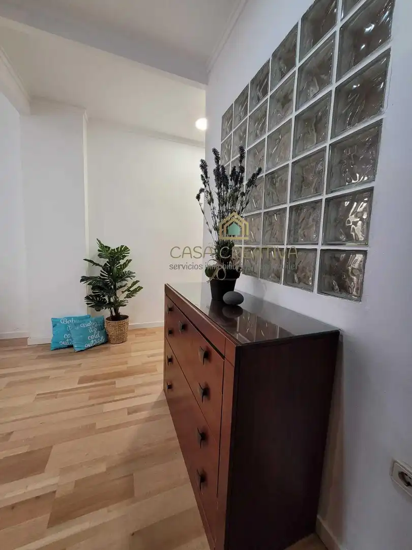 Wohnung zum Verkauf in Valencia mit Klimaanlage, Heizung und Möbliert