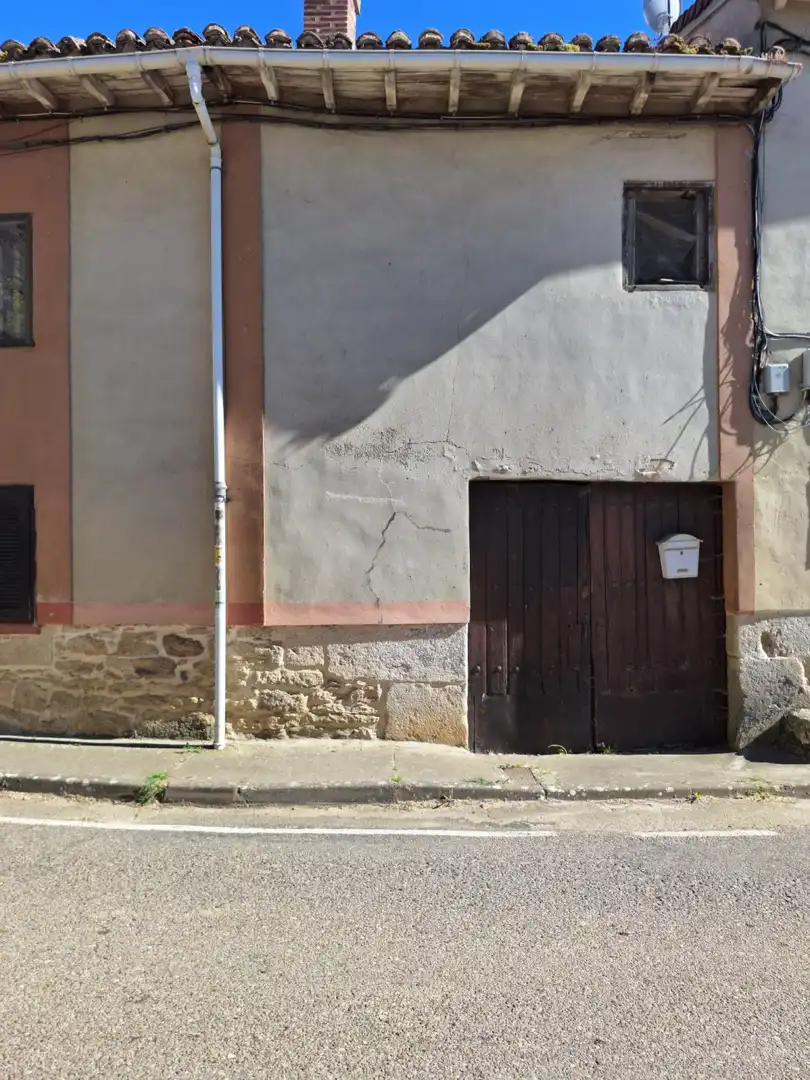 Vista exterior de Casa o xalet en venda en Pomar de Valdivia amb Traster i Moblat
