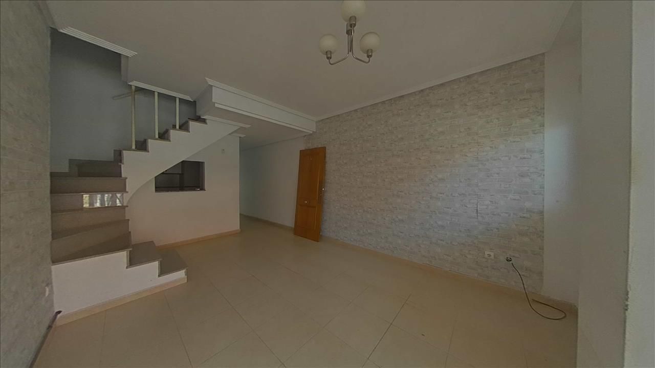 Wohnung zum verkauf in Pedreguer mit Klimaanlage, Schwimmbad und Balkon