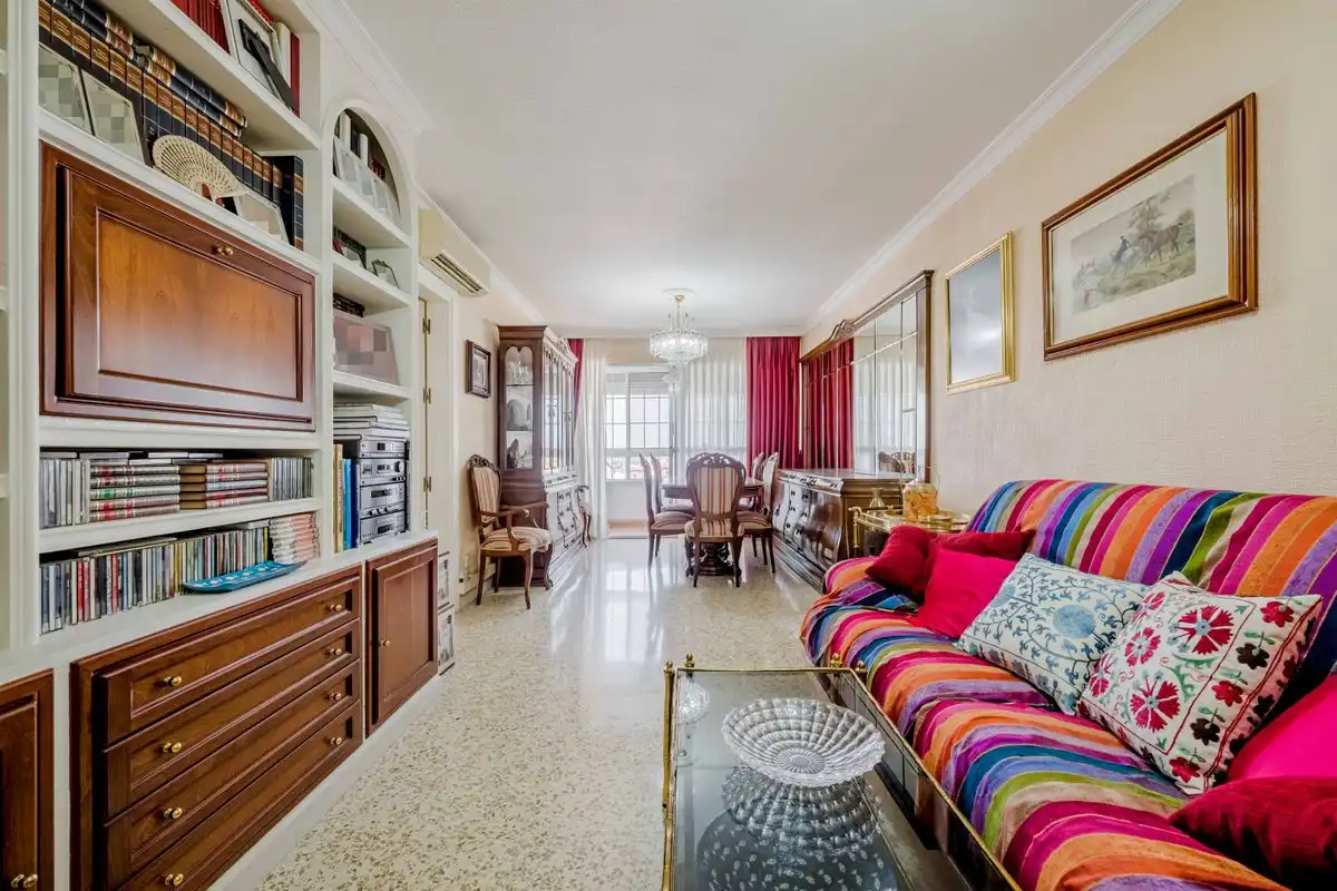 Sala de estar de Piso en venta en Sevilla con Aire acondicionado, Calefacción y Terraza