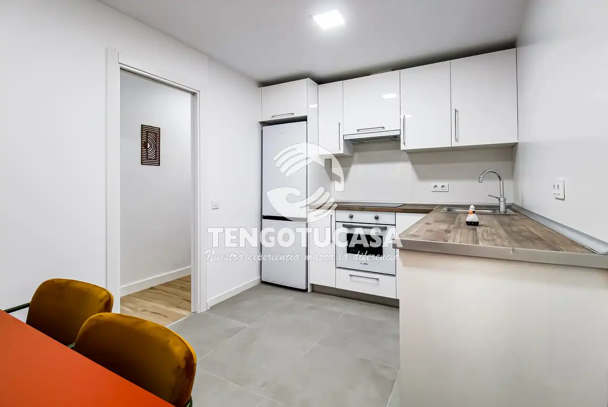 Kitchen of Flat for sale in Madrid  with Air Conditioner, Heating and Furnished
