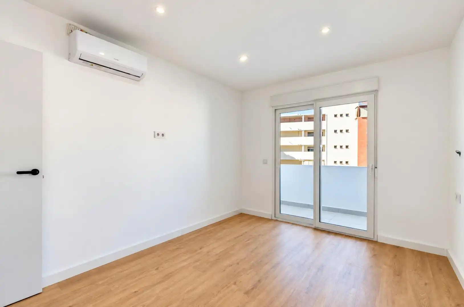 Flat with balcony for sale in Carretera CARRETERA DE CARMONA, imagen 28