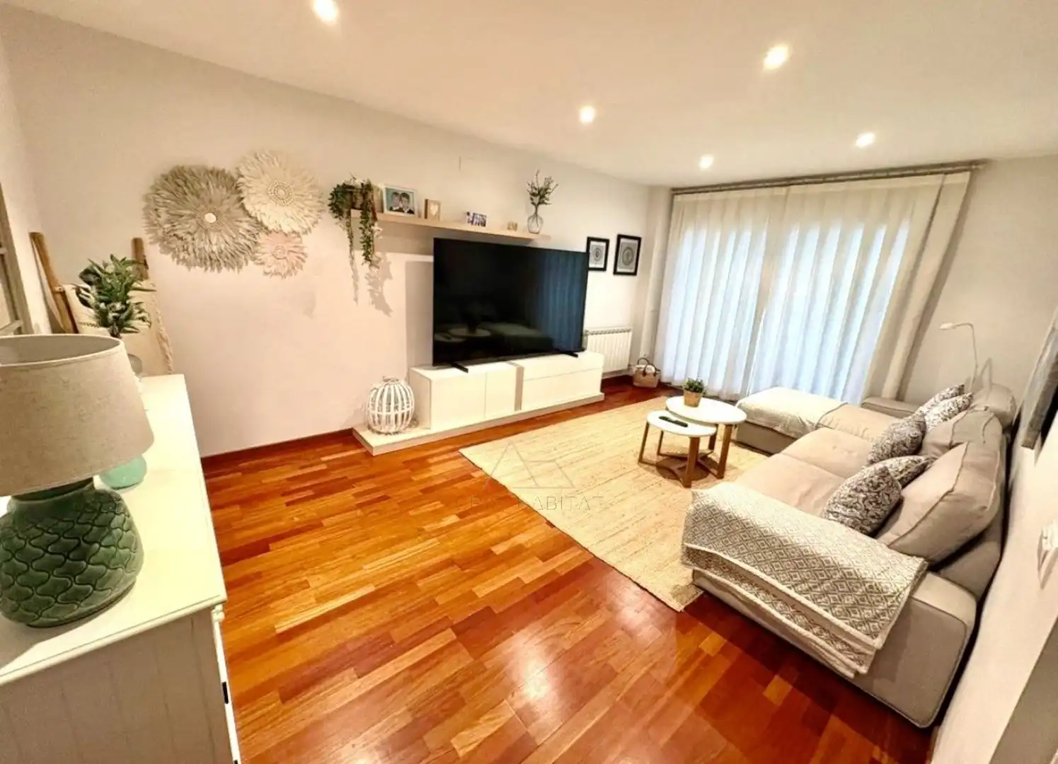 Living room of Houses for sale in Lleida  with Air Conditioner, Parquet flooring and Terrace