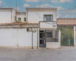 Exterior view of House or chalet for sale in  Granada Capital