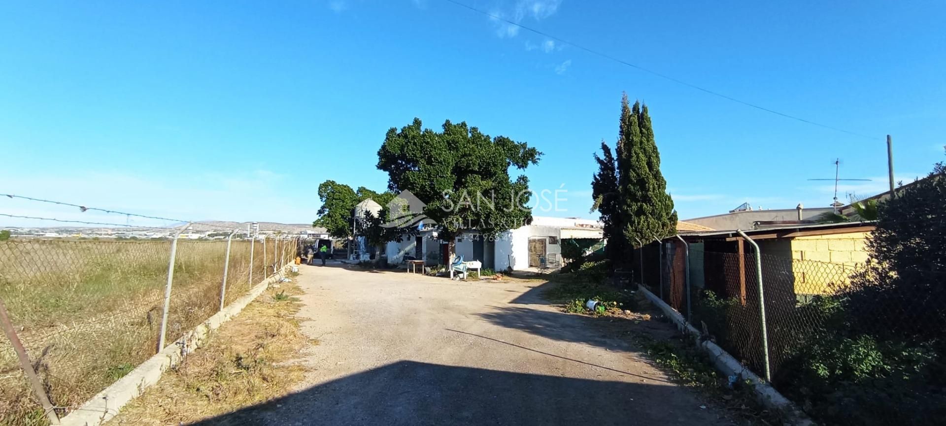Terreny industrial en venda en Elche / Elx