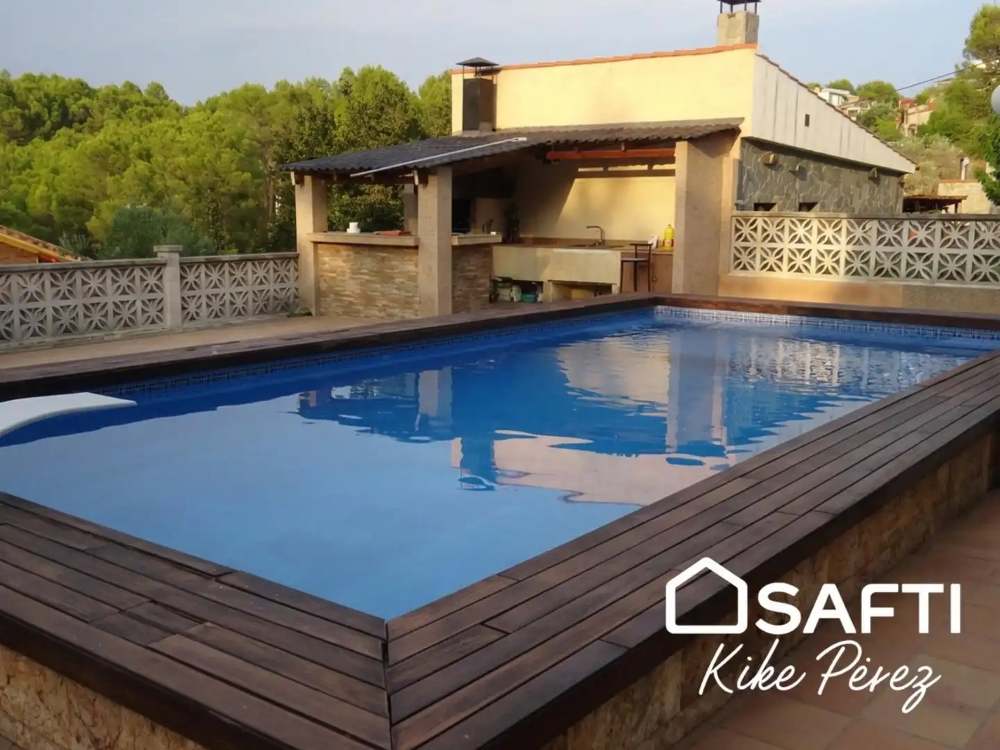 Piscina de Casa o xalet en venda en Rubí amb Terrassa, Piscina i Moblat