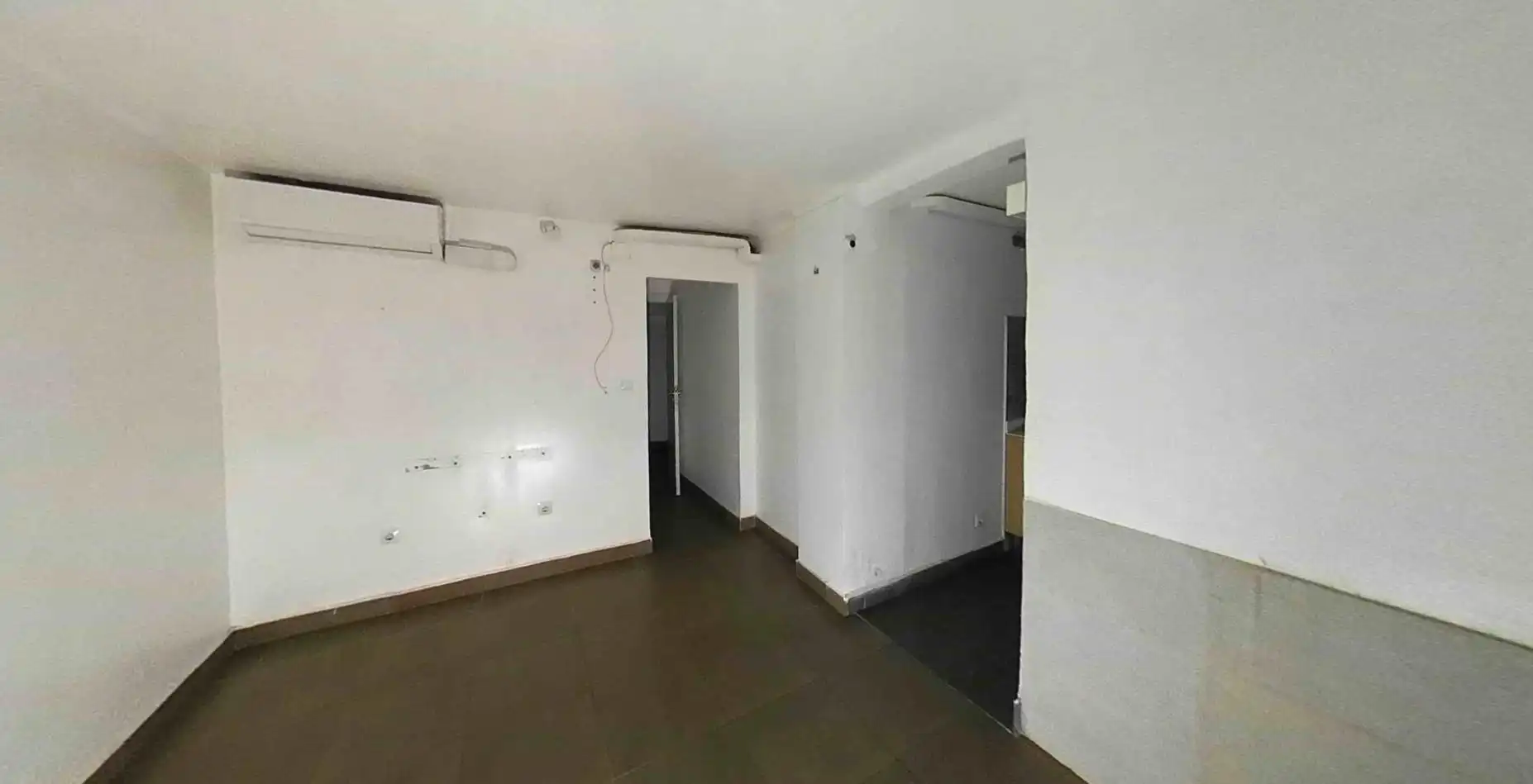 Erdgeschoss zum Verkauf in Barcelona