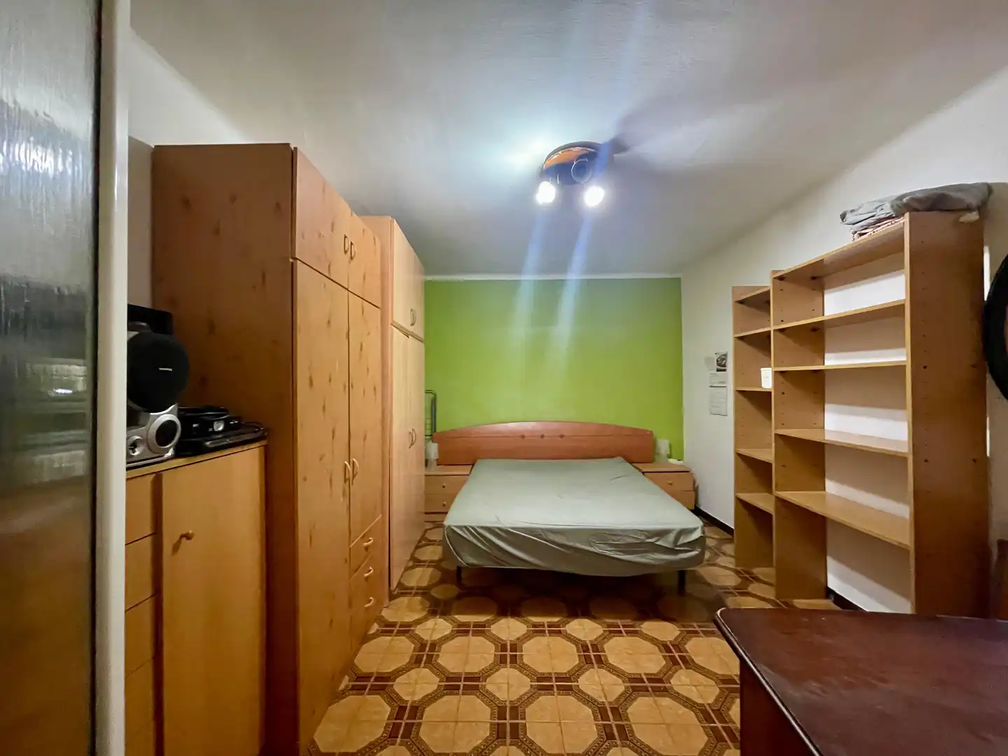 Habitación de Piso en venta en Badalona con Calefacción y Balcón