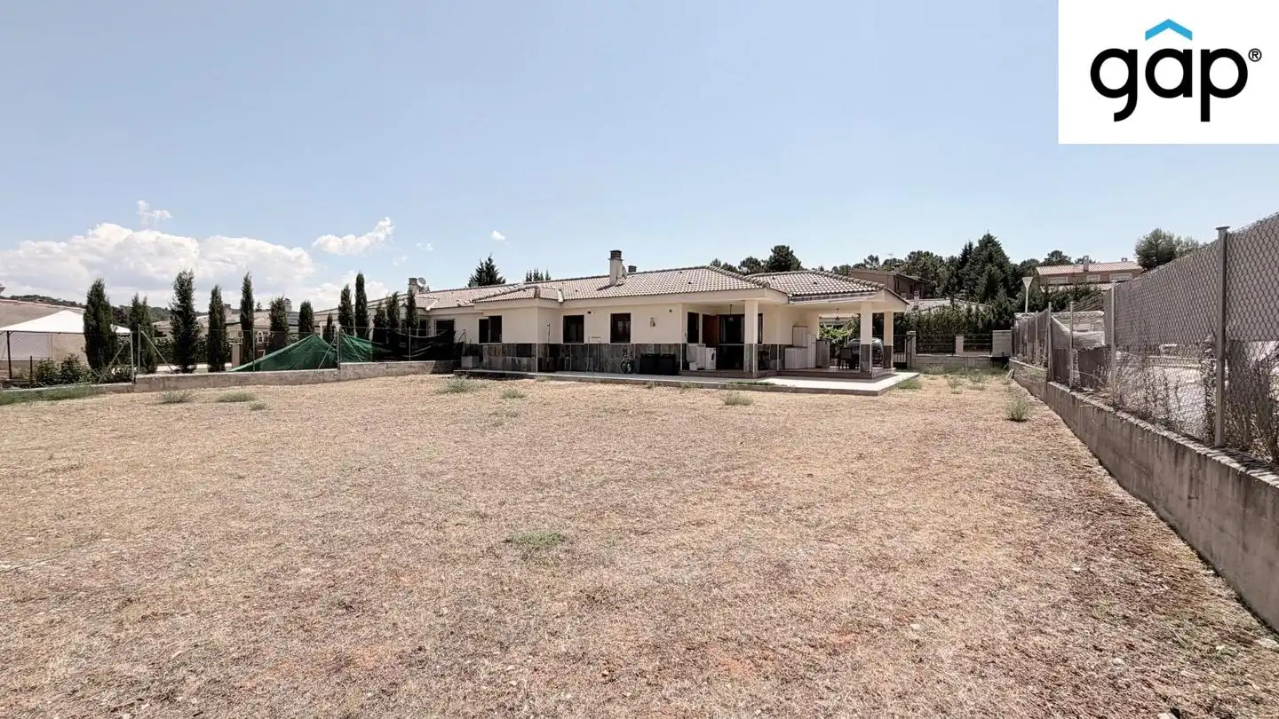 Garden of Houses for sale in Arcas del Villar  with Heating, Private garden and Furnished