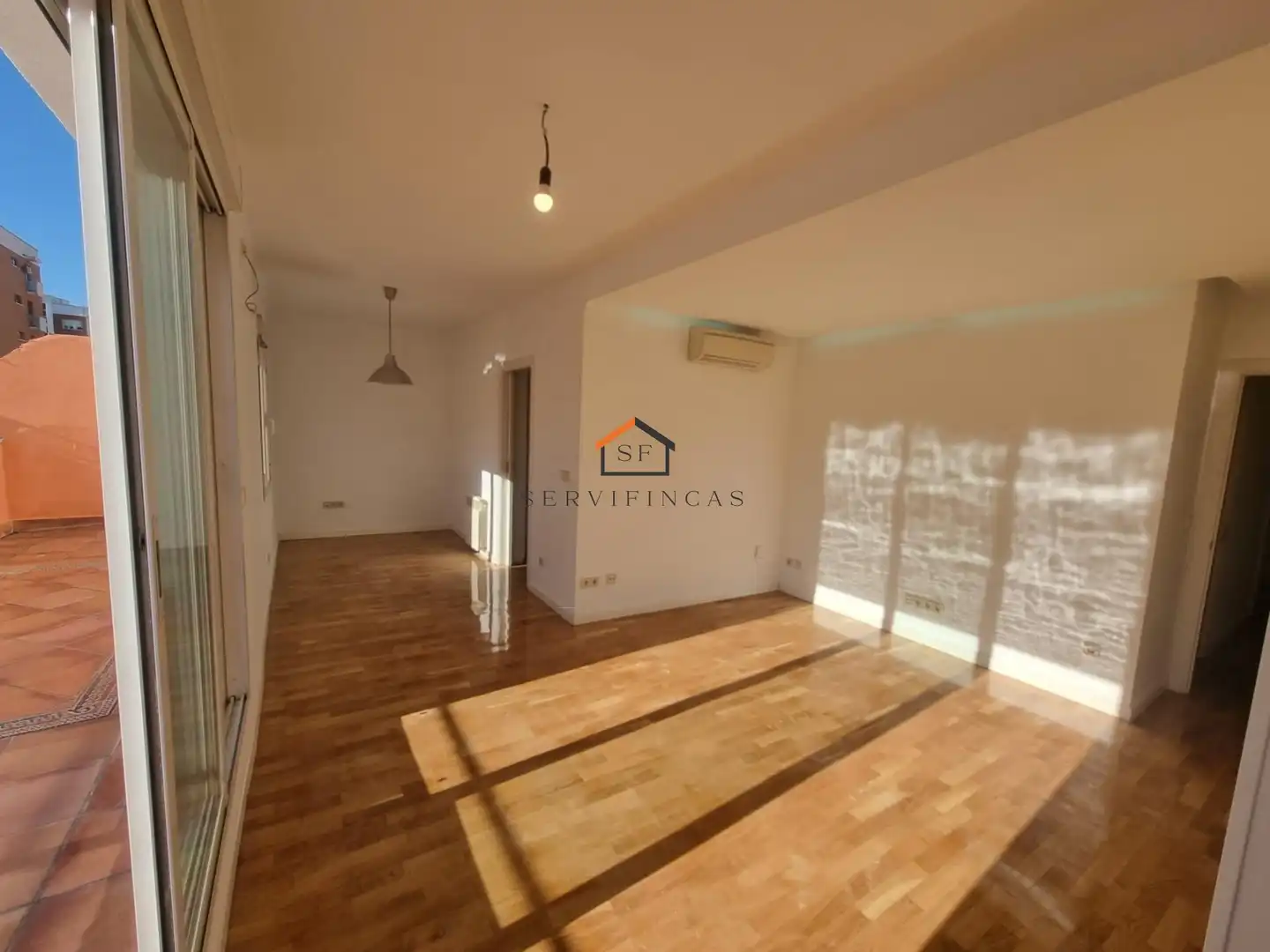 Living room of Attic for sale in Madrid  with Air Conditioner, Heating and Terrace
