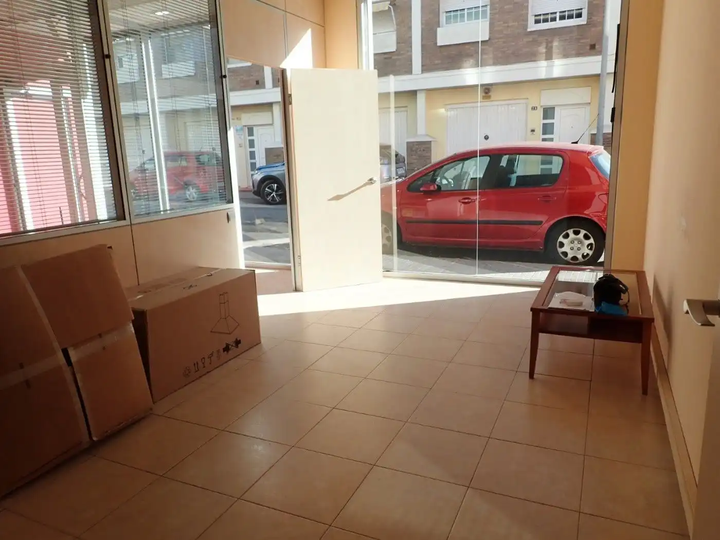 Büro zur Miete in Gavà mit Klimaanlage, Heizung und Möbliert