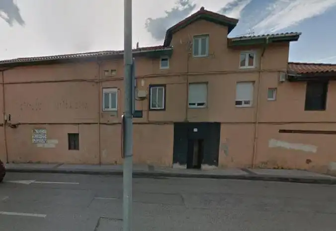 Vista exterior de Piso en venta en Santander