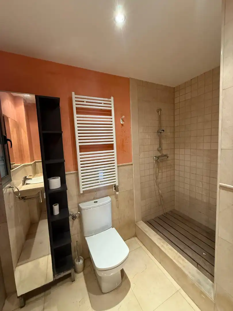Baño de Piso en venta en Llinars del Vallès con Calefacción, Horno y Balcón
