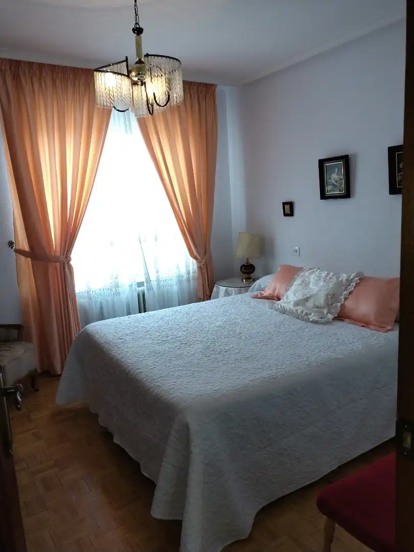 Bedroom of Flat for rent in Bembibre  with Heating, Parquet flooring and Storage room