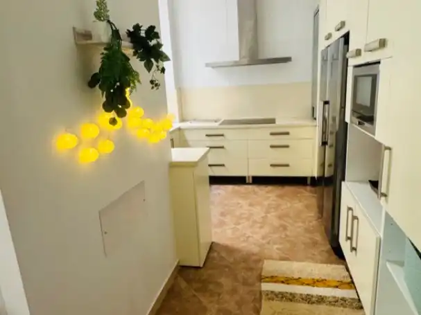 Flat to rent in Ejército español 8, imagen 2