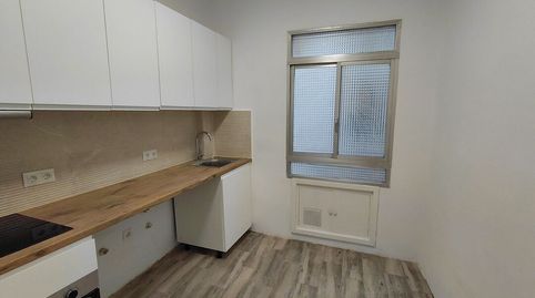 Foto 3 de Piso en venta en Zabalburu, Bilbao