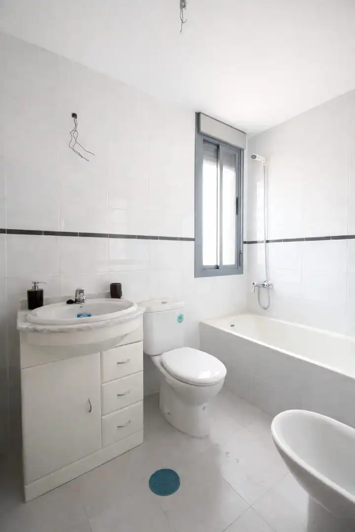 Baño de Piso en venta en Ocaña con Calefacción