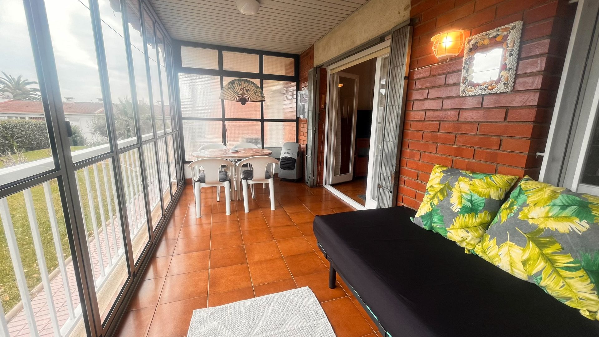 Terrasse von Wohnungen miete in Cambrils mit Terrasse, Möbliert und Ofen