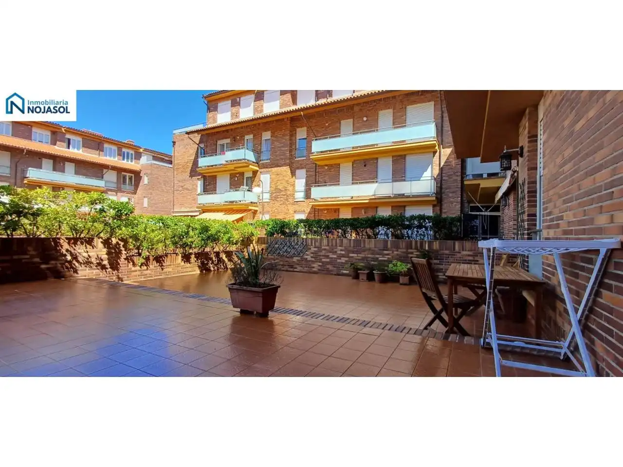 Terrassa de Apartament de lloguer en Arnuero amb Calefacció, Terrassa i Moblat