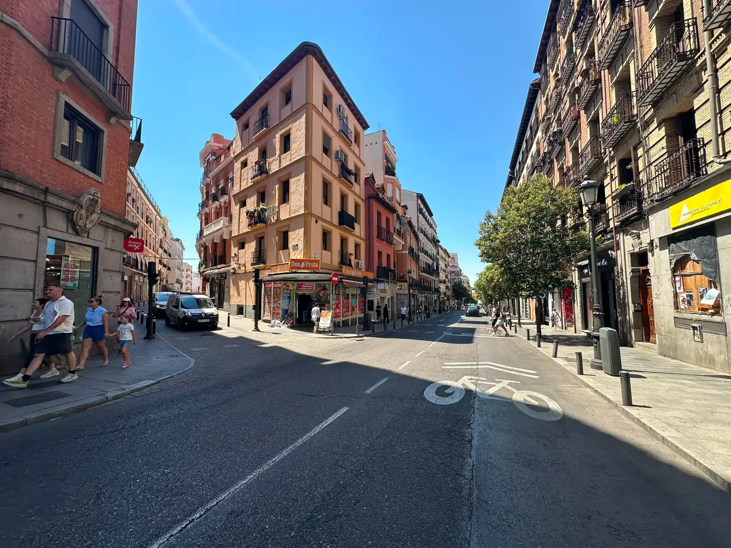 Außenansicht von Wohnung zum Verkauf in Madrid mit Klimaanlage, Möbliert und Ofen