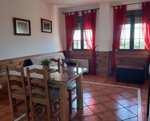 Esszimmer von Wohnung miete in Dílar mit Heizung