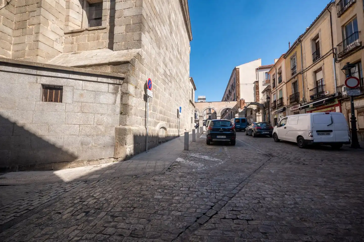 Außenansicht von Wohnung zum Verkauf in Ávila