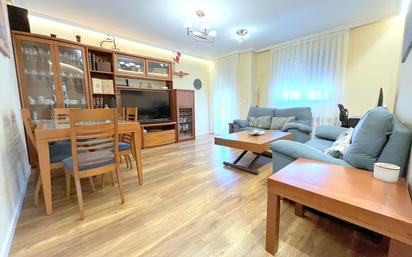Living room of Flat for sale in Leganés  with Air Conditioner, Terrace and Balcony