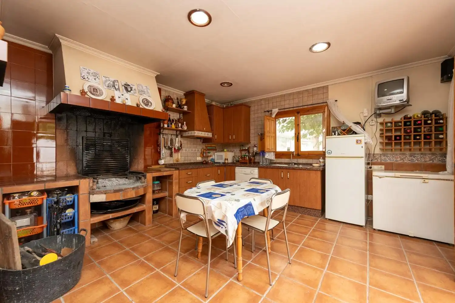 Cuina de Casa o xalet en venda en Alicante / Alacant amb Aire condicionat, Calefacció i Jardí privat