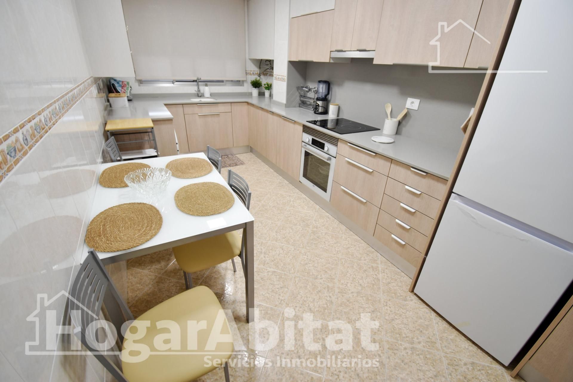 Kitchen of Flat for sale in Onda  with Air Conditioner