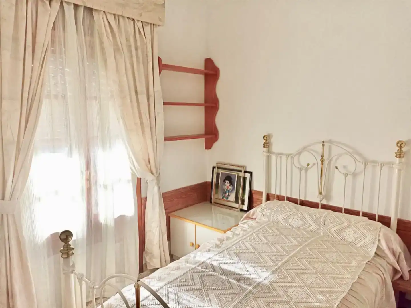Dormitori de Casa o xalet en venda en Cadalso amb Jardí privat, Piscina i Moblat