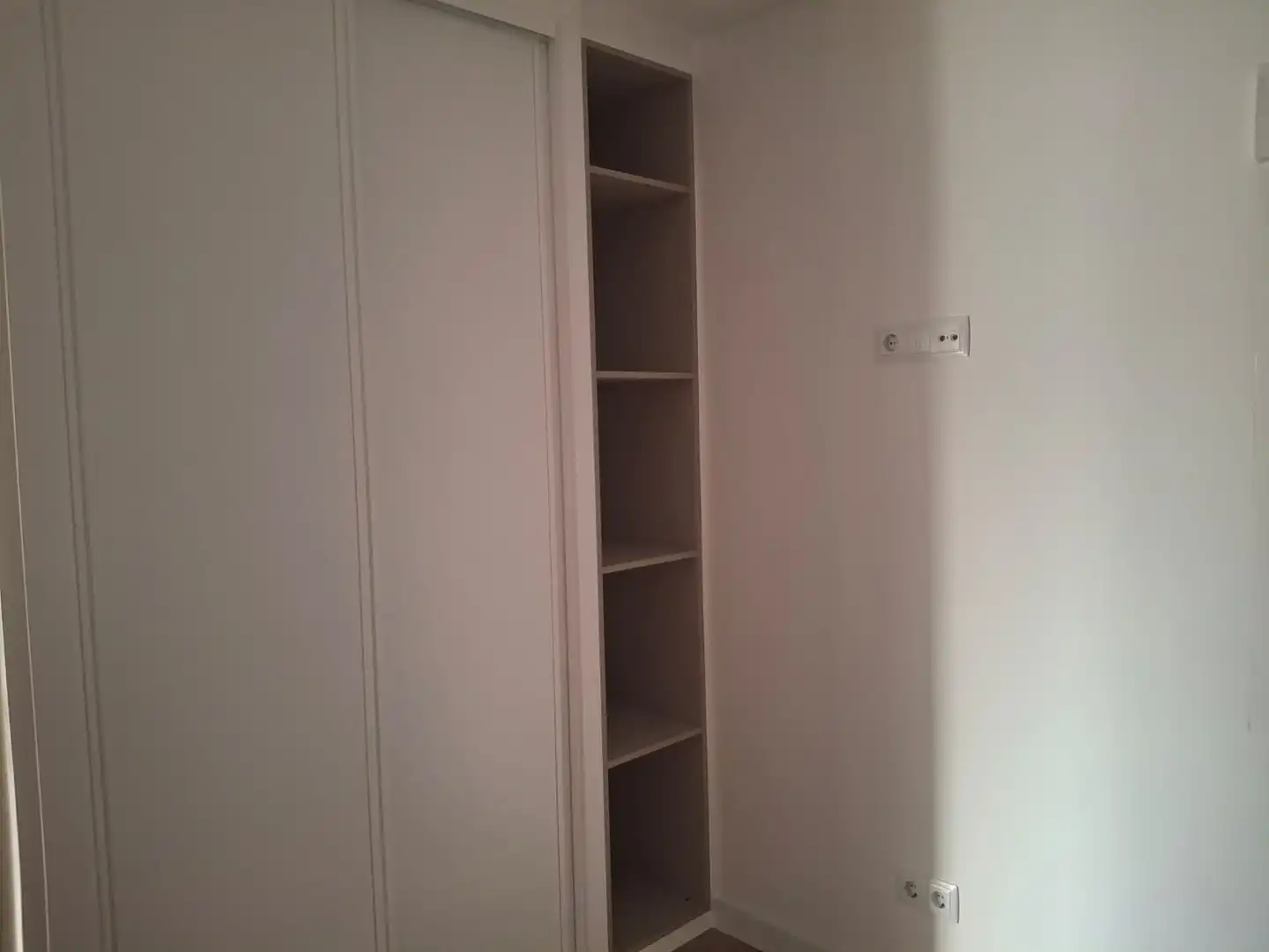 Bedroom of Flat for rent in Madrid  with Air Conditioner, Heating and Parquet flooring